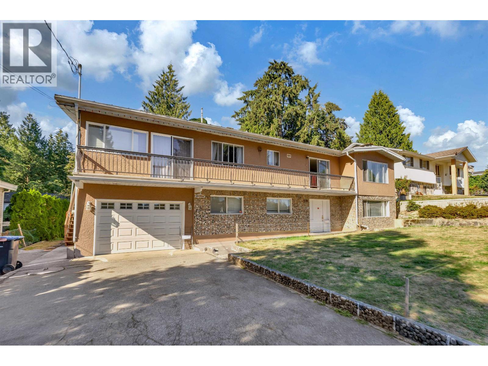 1609 Kent Ave, Port Coquitlam, BC V3B 2L9