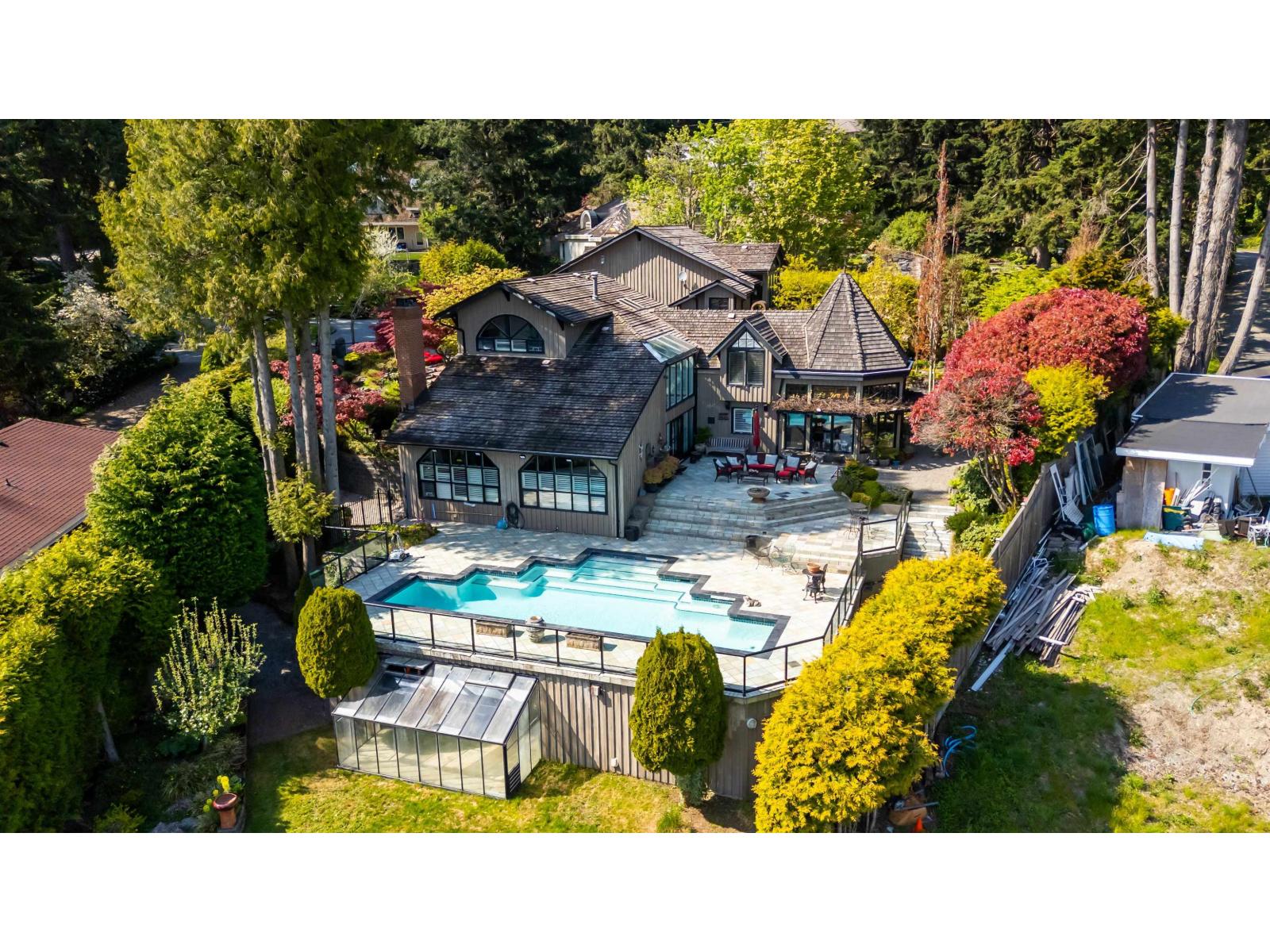 12670 Station Pl, Surrey, BC V3X 3C5