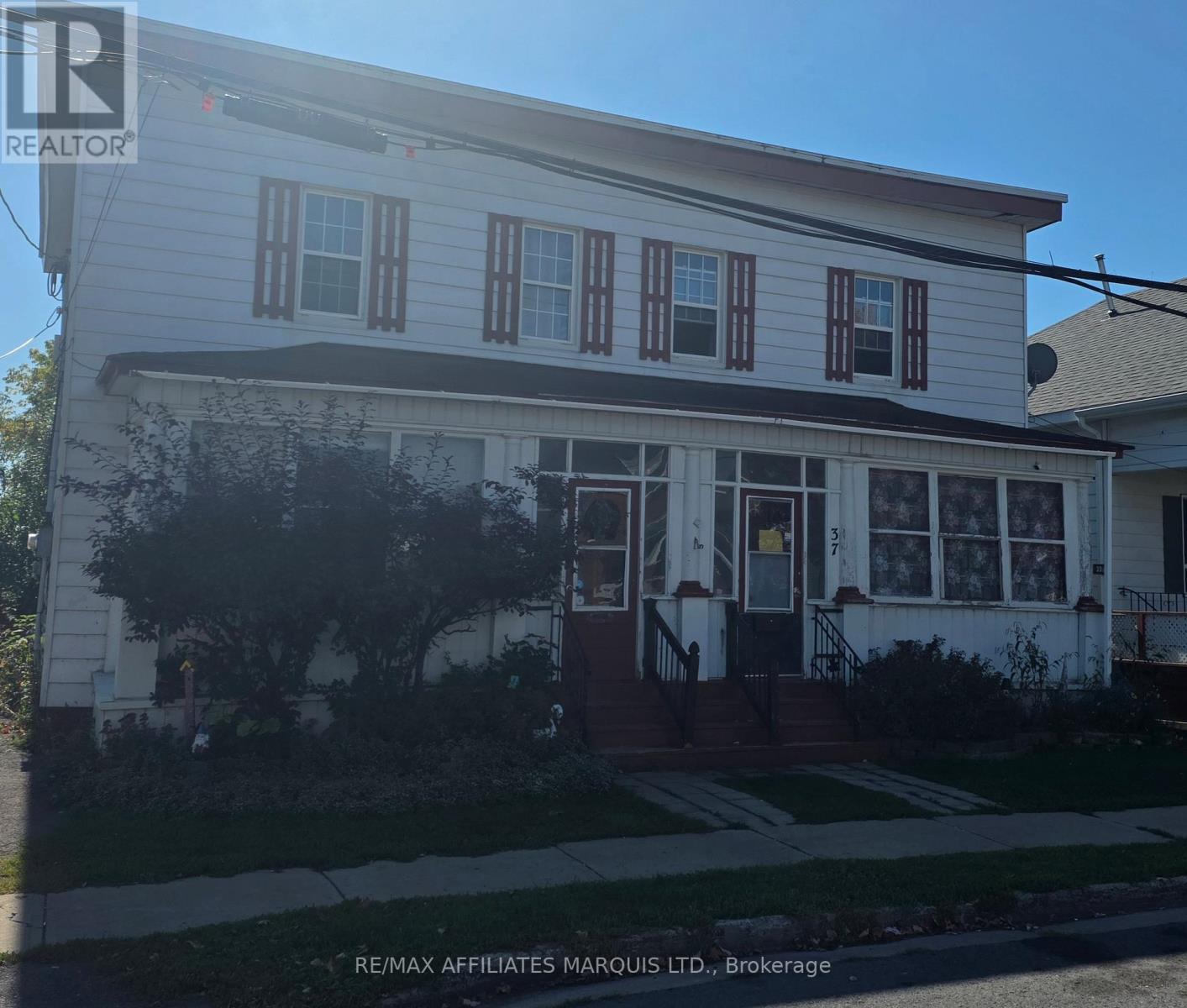 37-39 Duncan St, Cornwall, ON K6H 1H4
