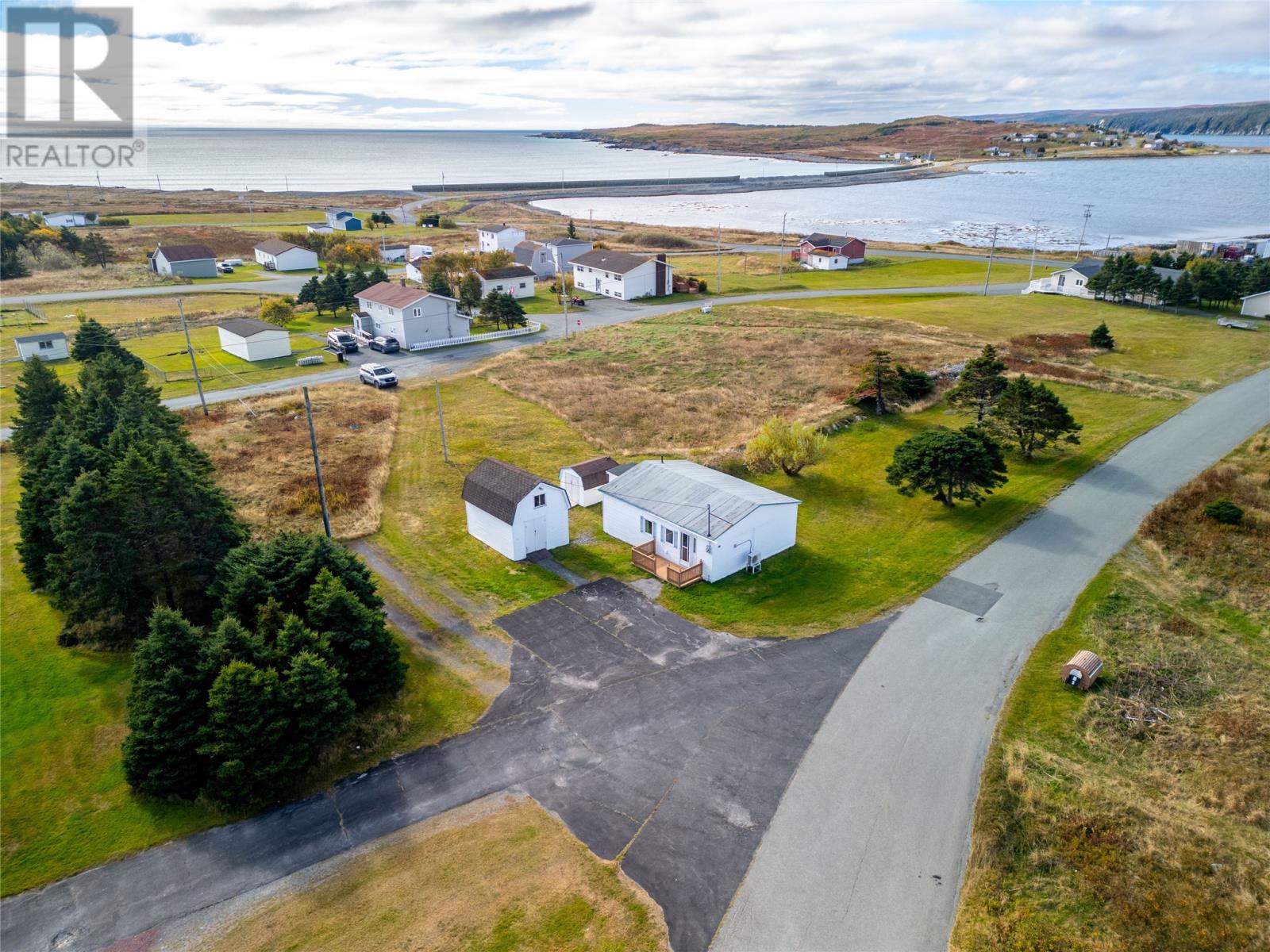 14 Hacketts Ln, Trepassey, NL A0A 4B0