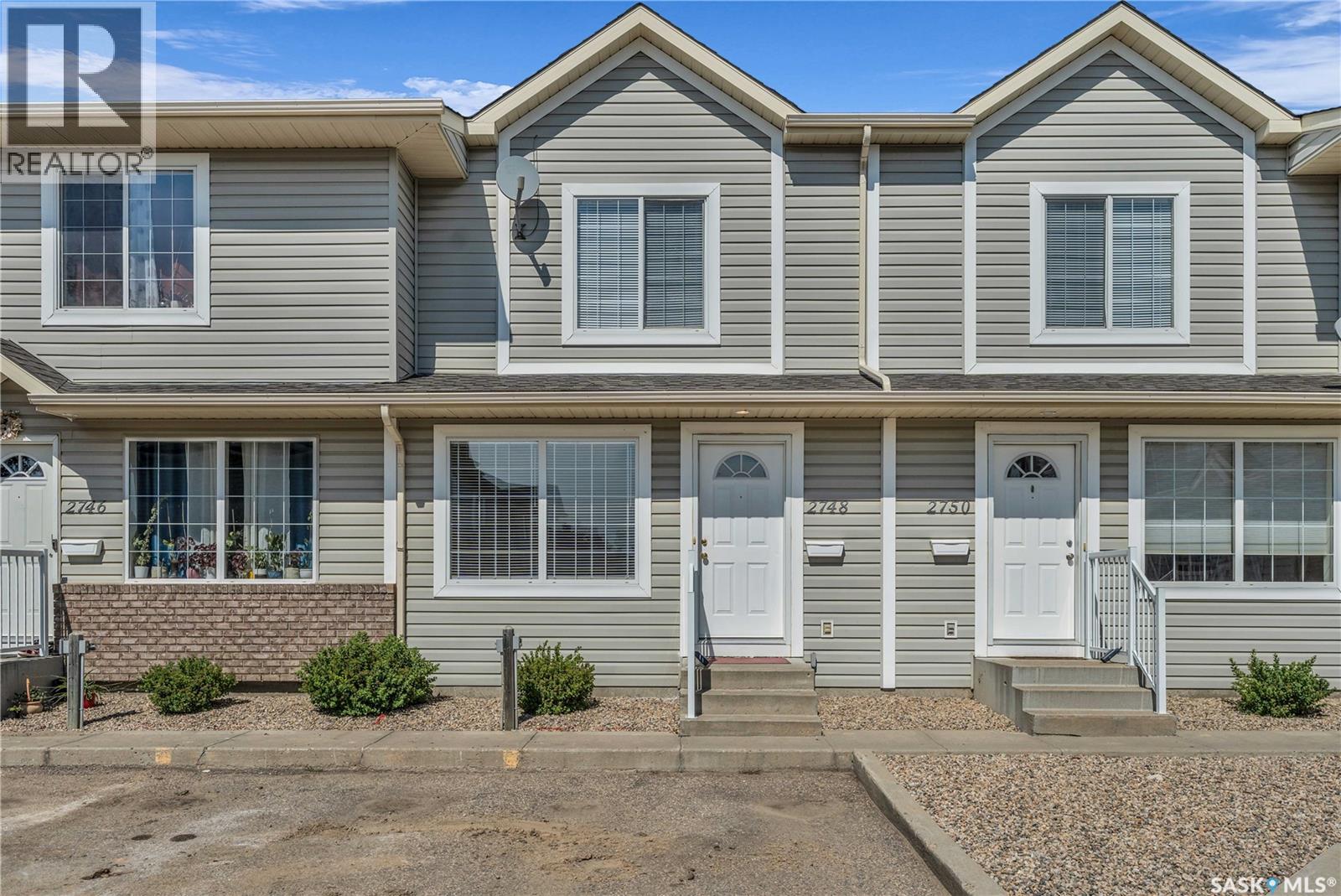 2748 Cranbourn Cres, Regina, SK S4V 3C1