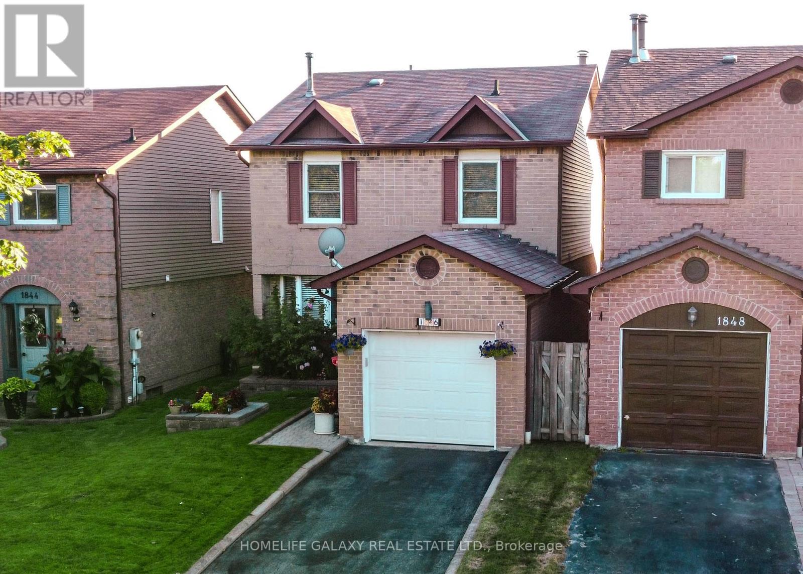 1846 Cricket Ln, Pickering, ON L1V 3J3