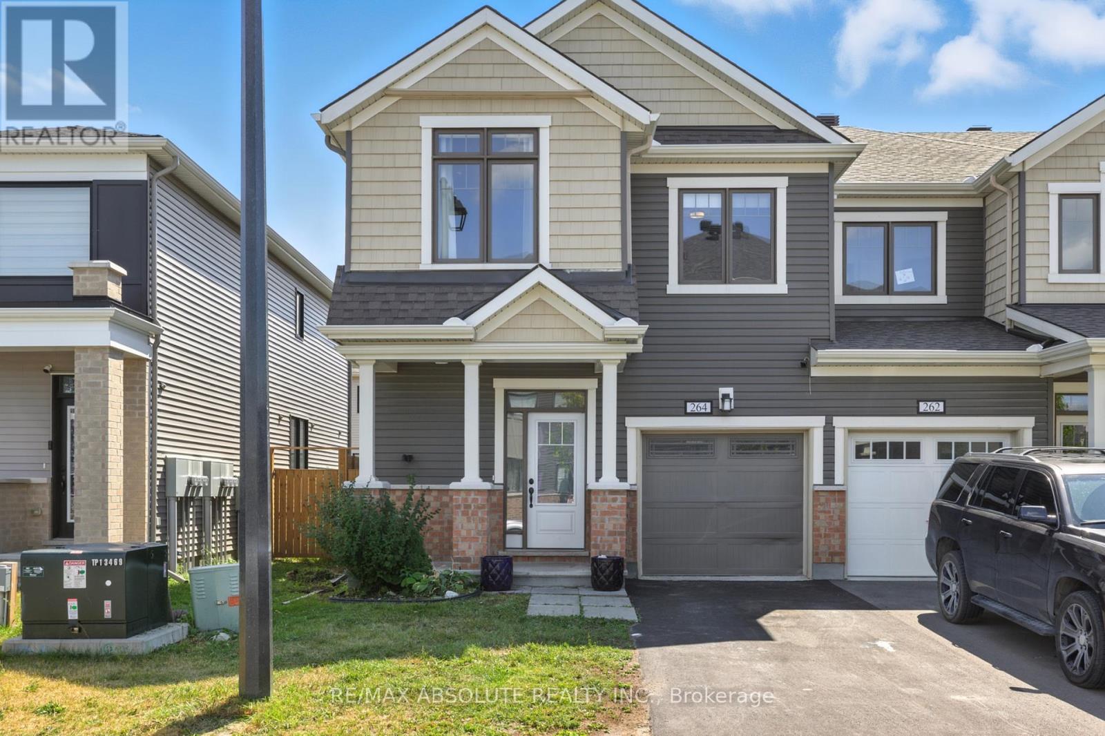 264 Atima Cir, Ottawa, ON K2J 3L2