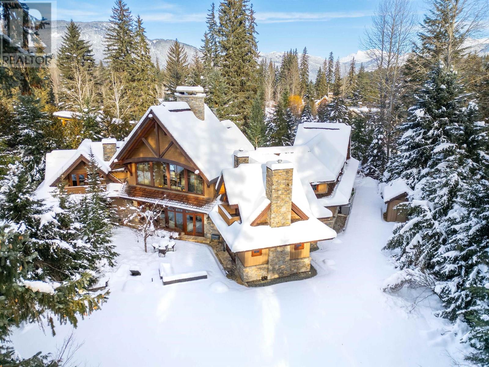 6693 Tapley Pl, Whistler, BC V6E 0C5