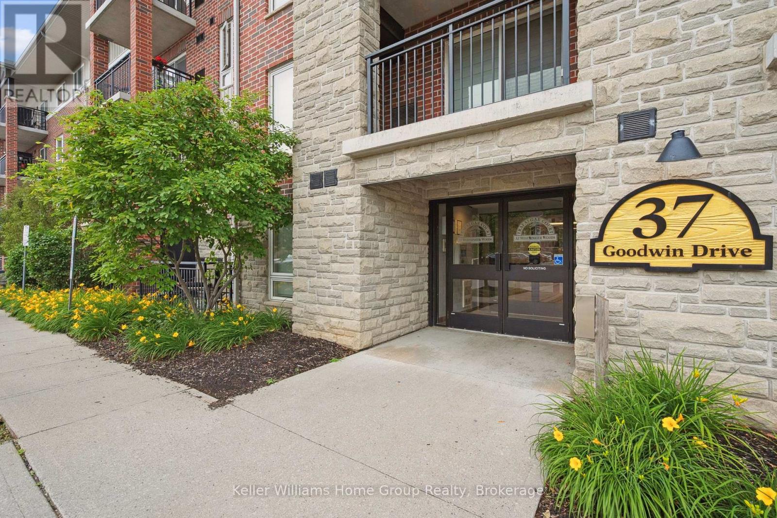 411 37 Goodwin Dr, Guelph, ON N1L 0E6