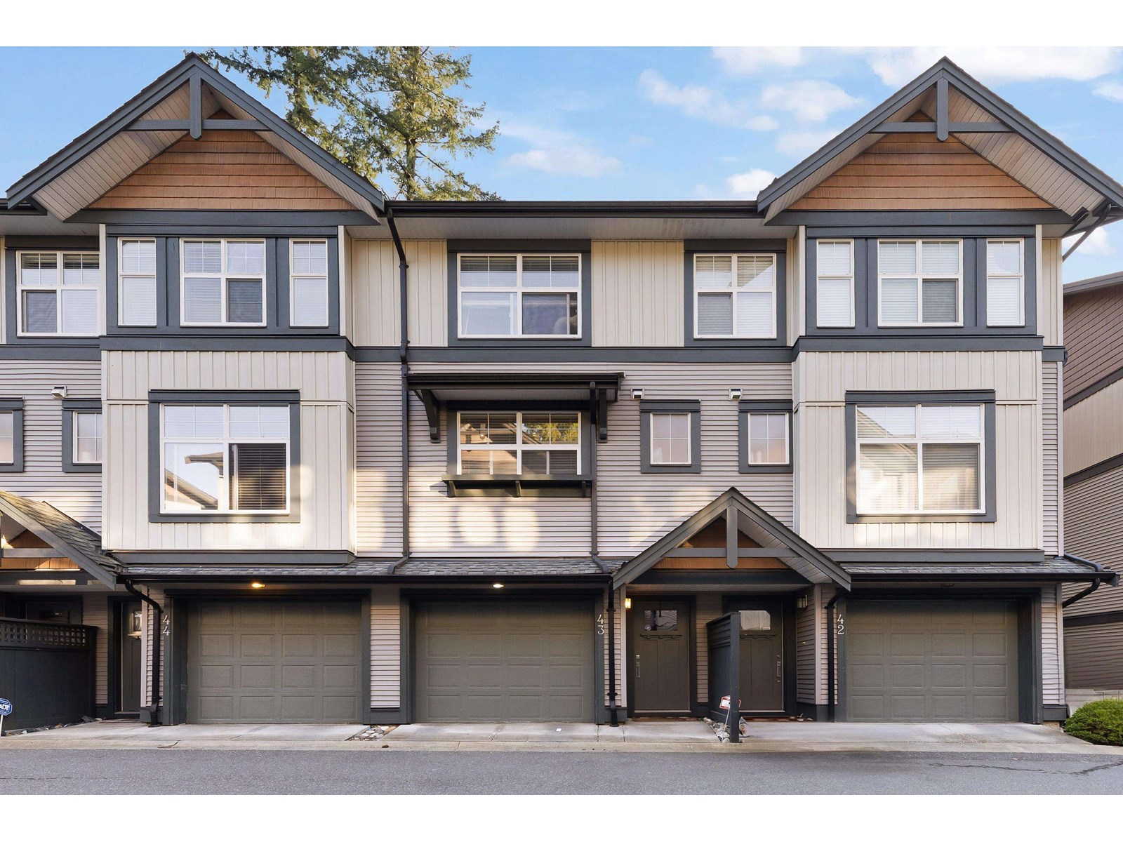 6123 138 Street Unit 43, Surrey, BC V3X 1E8