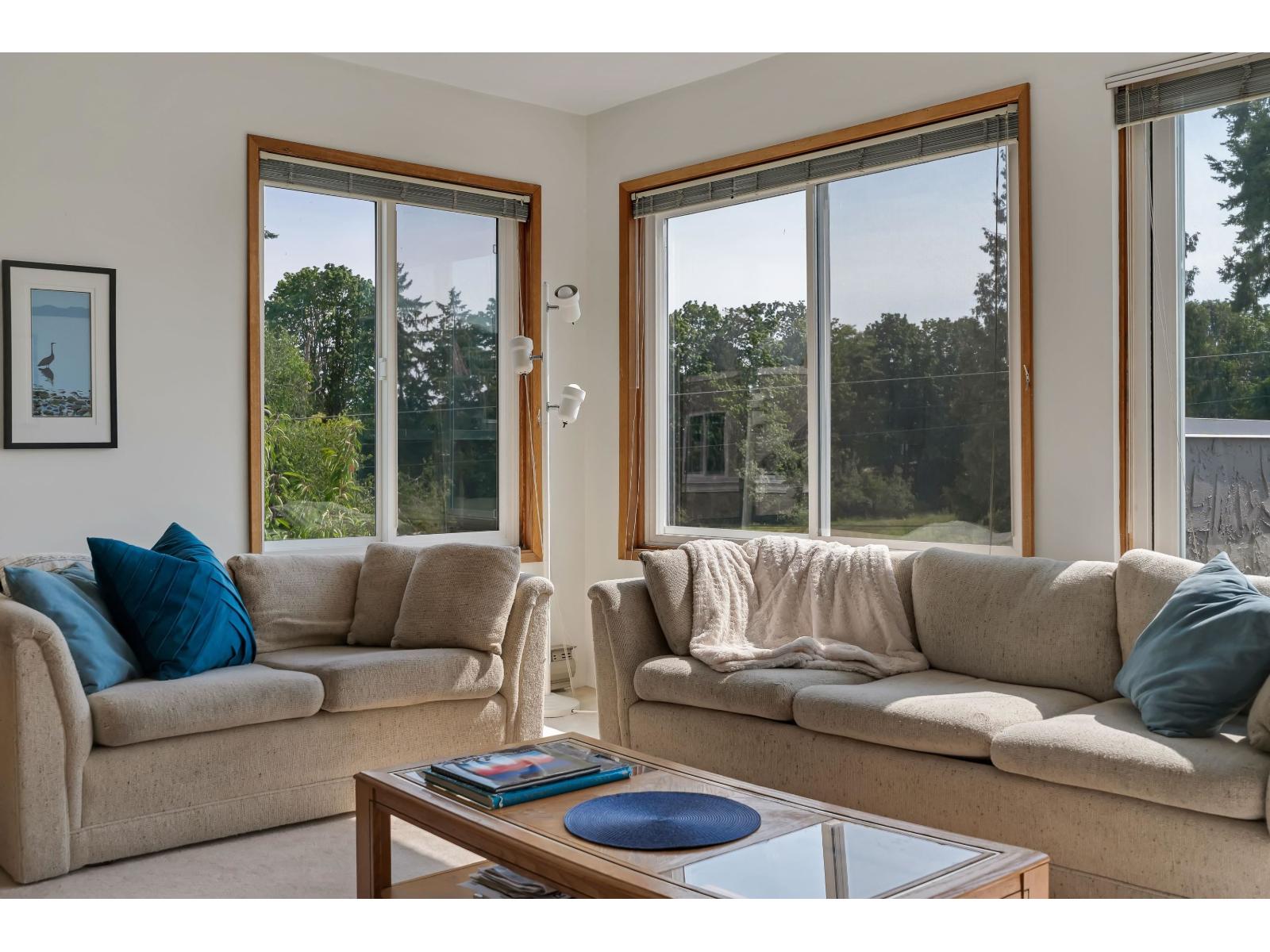 15971 Marine Drive Unit 14, White Rock, BC V4B 1P8