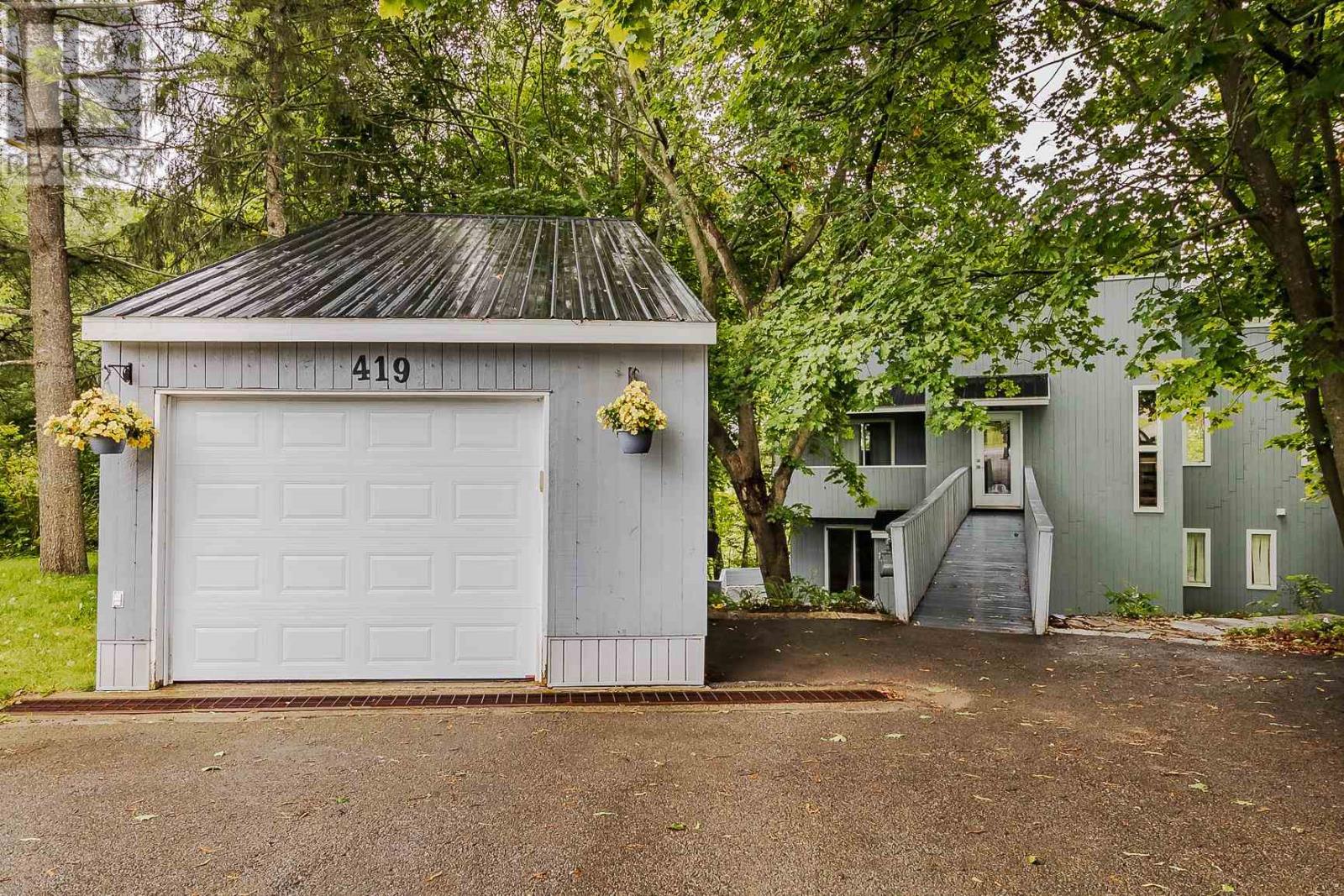 419 Macdonald Ave, Sault Ste. Marie, ON P6B 1H8
