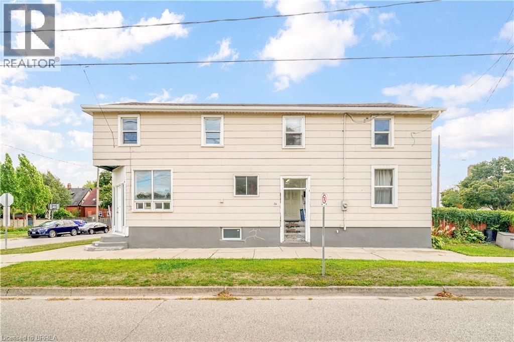 24 Duke St, Brantford, ON N3T 3T4