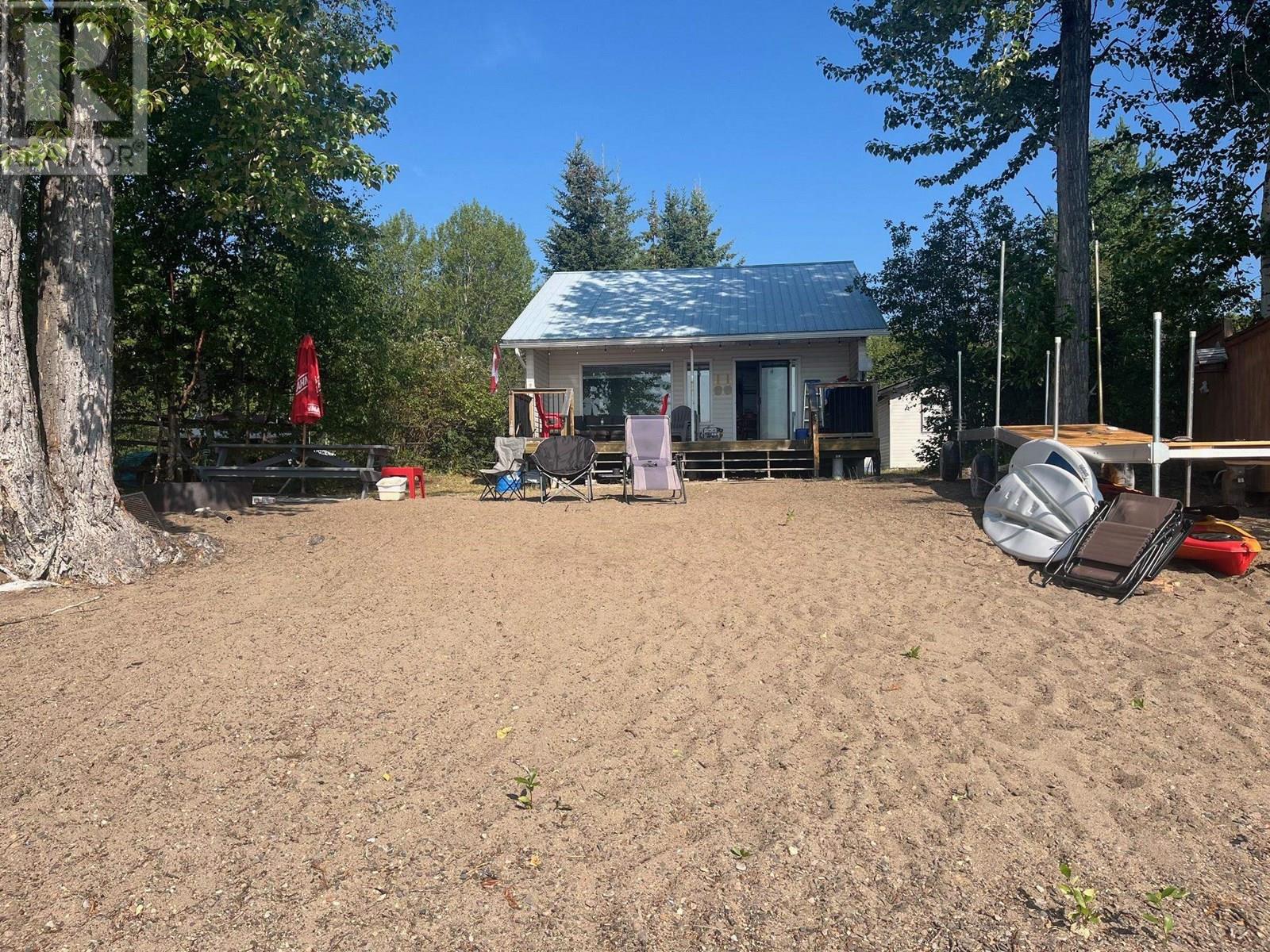 7423 Peterson Rd, Fraser Lake, BC V0J 1S0