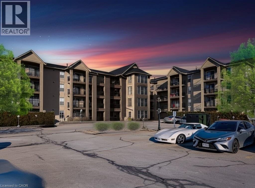 1421 Walkers Line Unit 102, Burlington, ON L7M 4P4