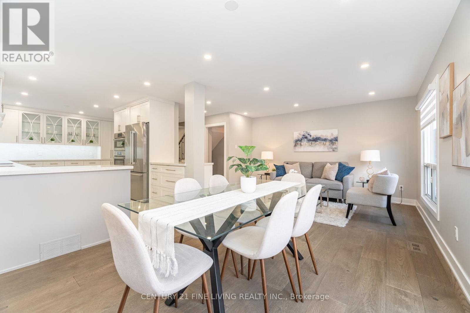 91 Wade Gate, Vaughan, ON L4J 5X5
