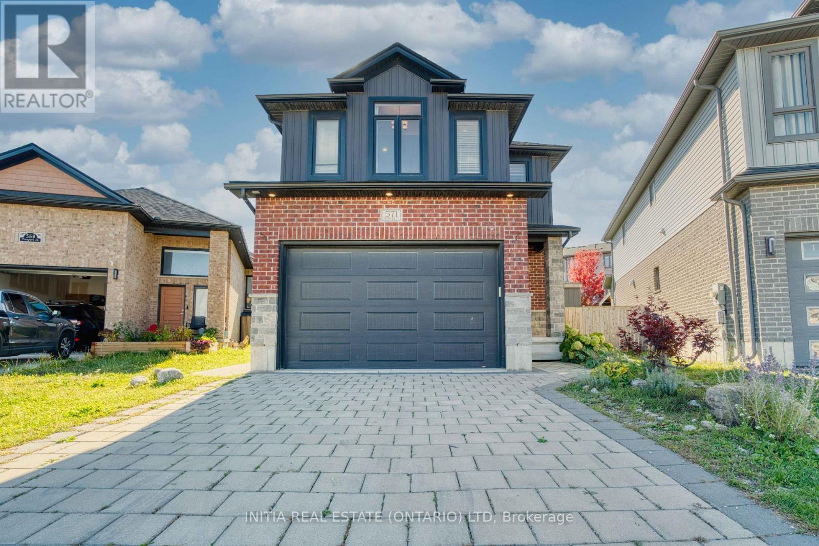 571 Freeport St, London, ON N6G 5B1