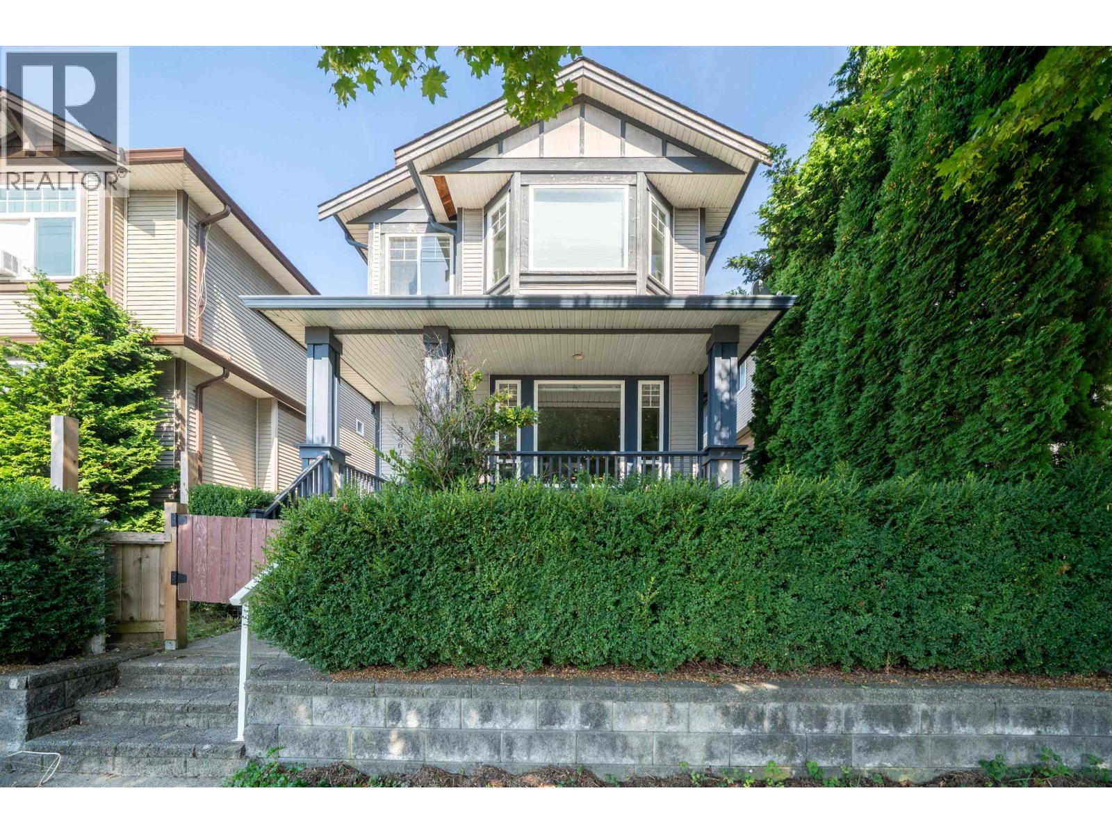 23611 Dewdney Trunk Rd, Maple Ridge, BC V4R 2W9
