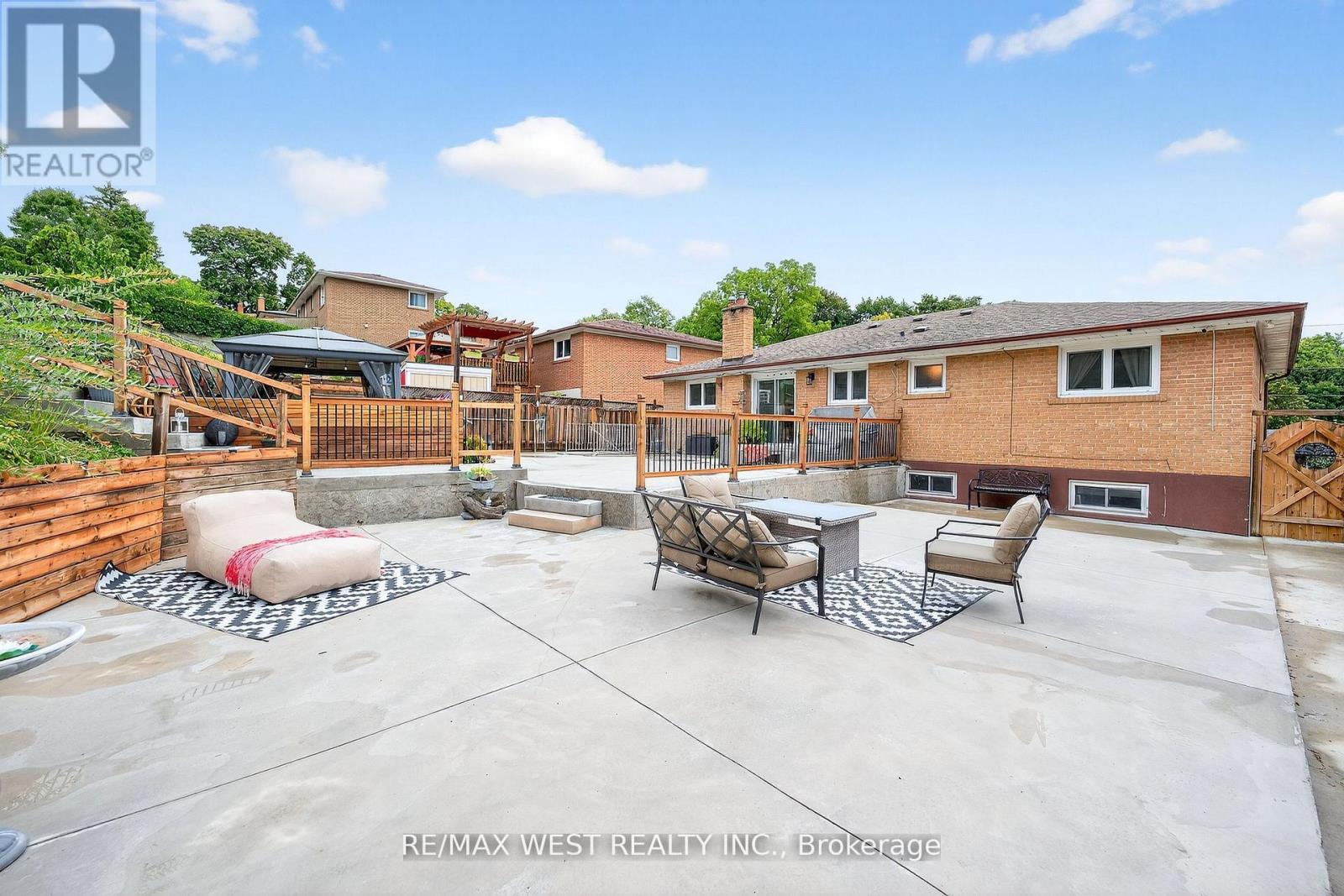 54 Barker Ave, Toronto Thistletown-beaumonde Heights, ON M9V 4A1