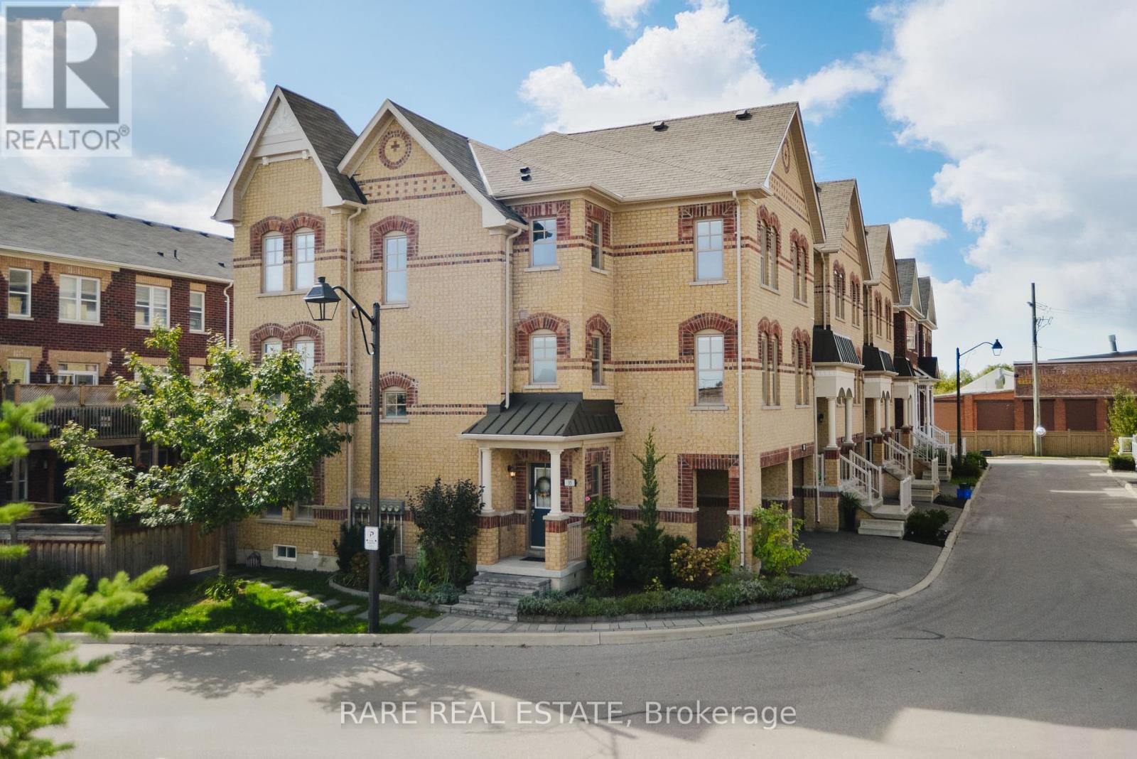 35 10 Porter Ave W, Vaughan, ON L4L 0H1