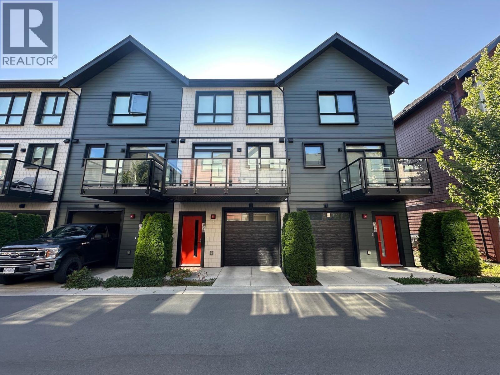 4738 Hemlock Way Unit 151, Tsawwassen, BC V4M 0E3