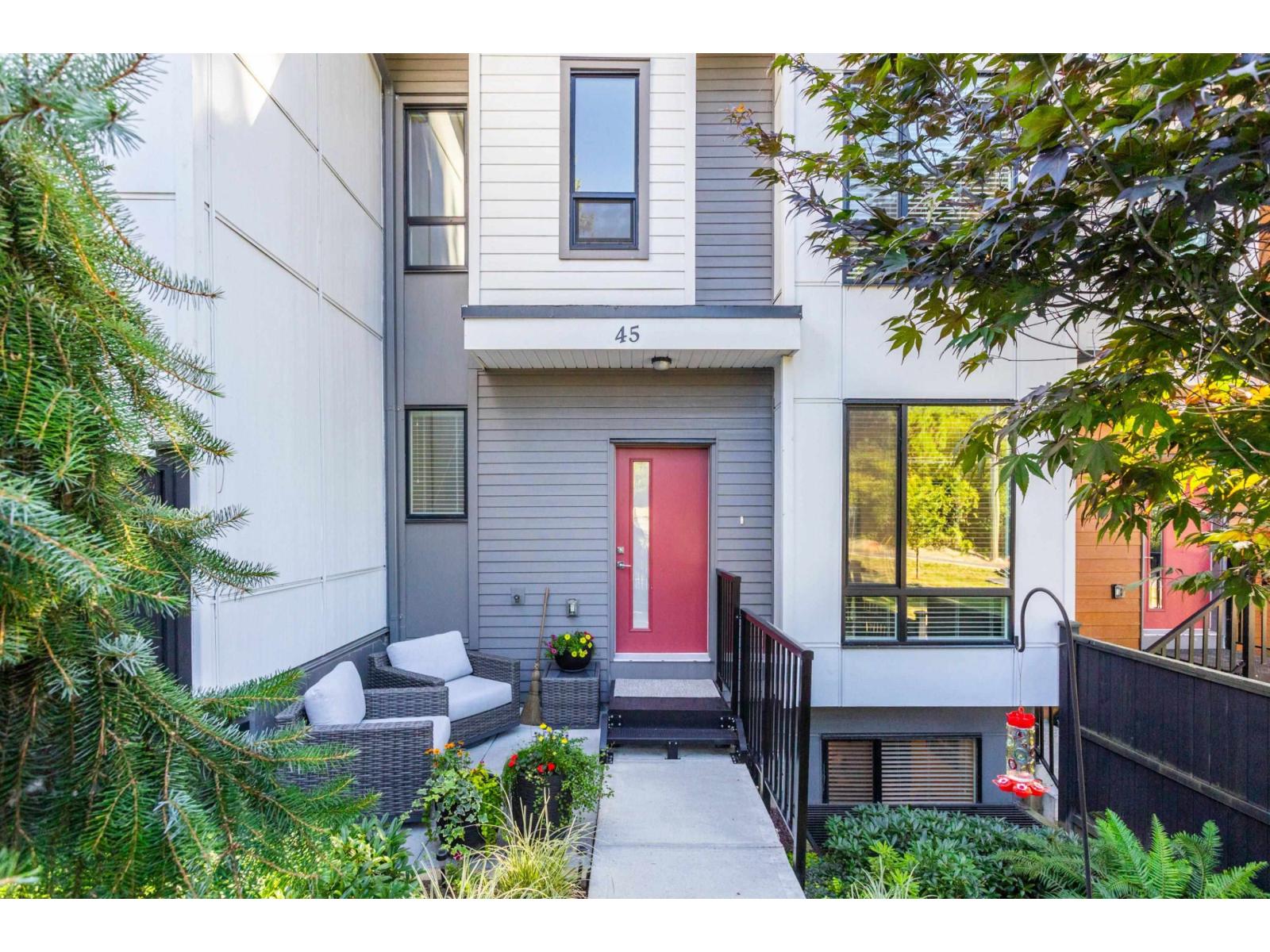 16433 19 Avenue Unit 45, Surrey, BC V3Z 0Z1