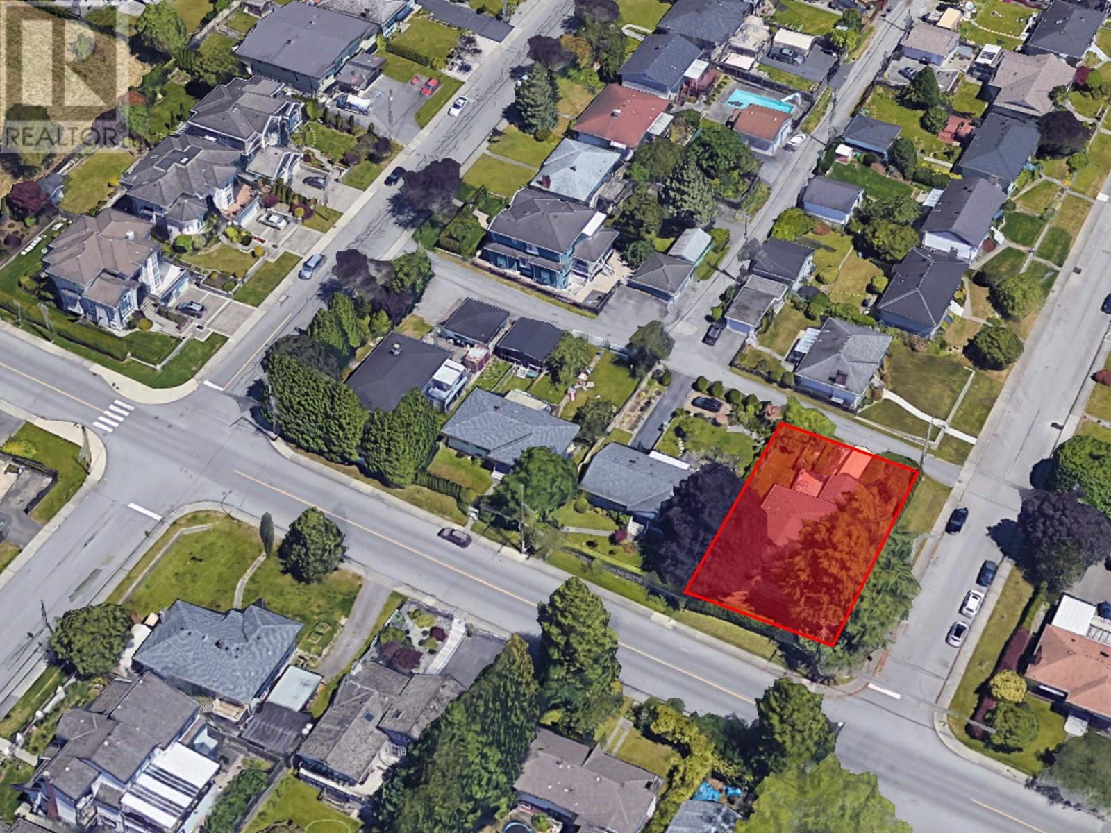 5721 Buchanan St, Burnaby, BC V5B 2R9