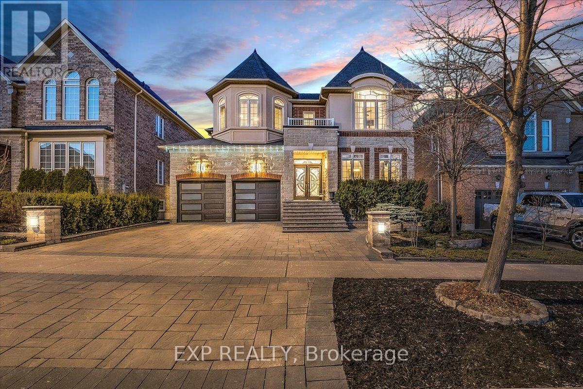 29 William Bowes Blvd, Vaughan, ON L6A 4B1