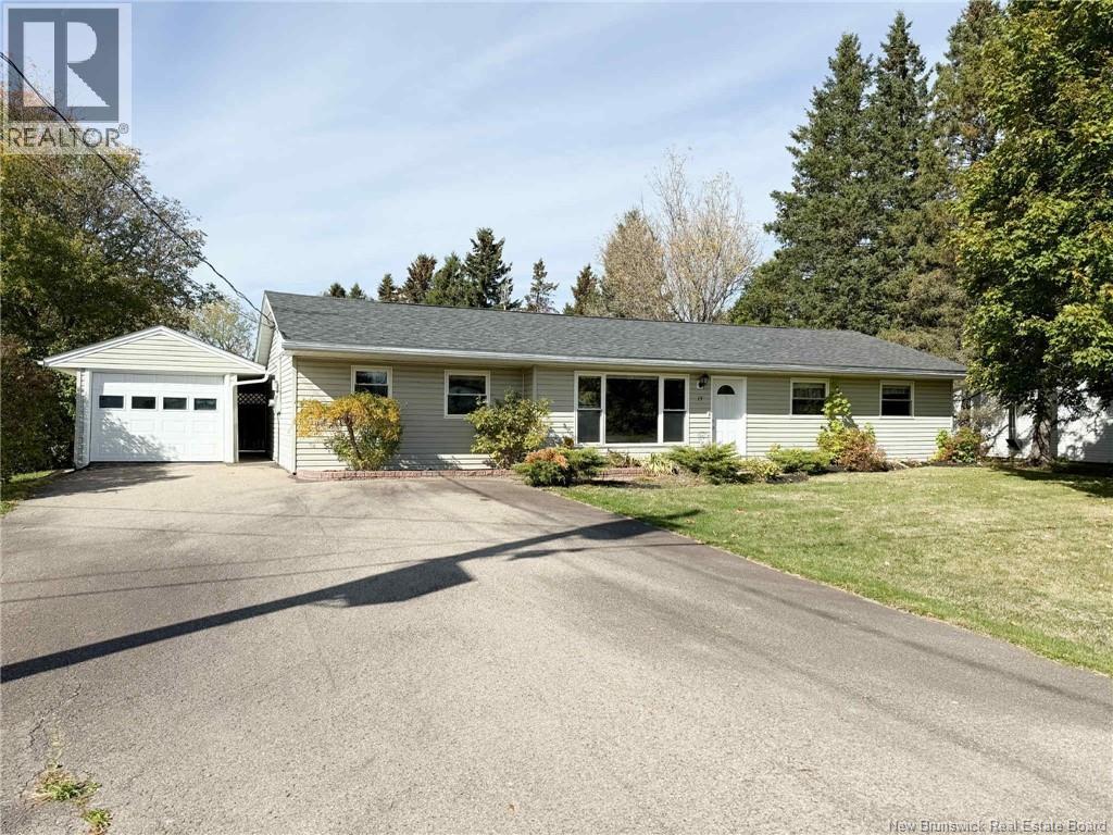 19 Creighton Dr, Sussex Corner, NB E4E 3C8