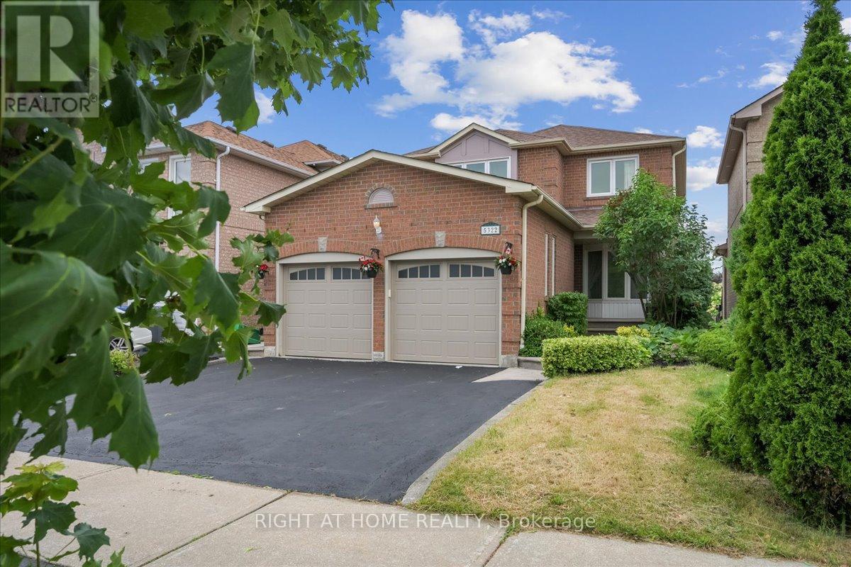 5322 Lismic Blvd, Mississauga, ON L5V 1P5