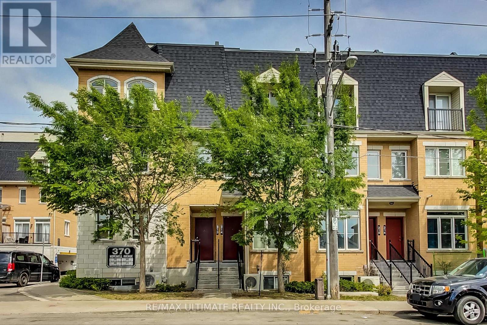 214 370 Hopewell Ave, Toronto, ON M6E 2S2