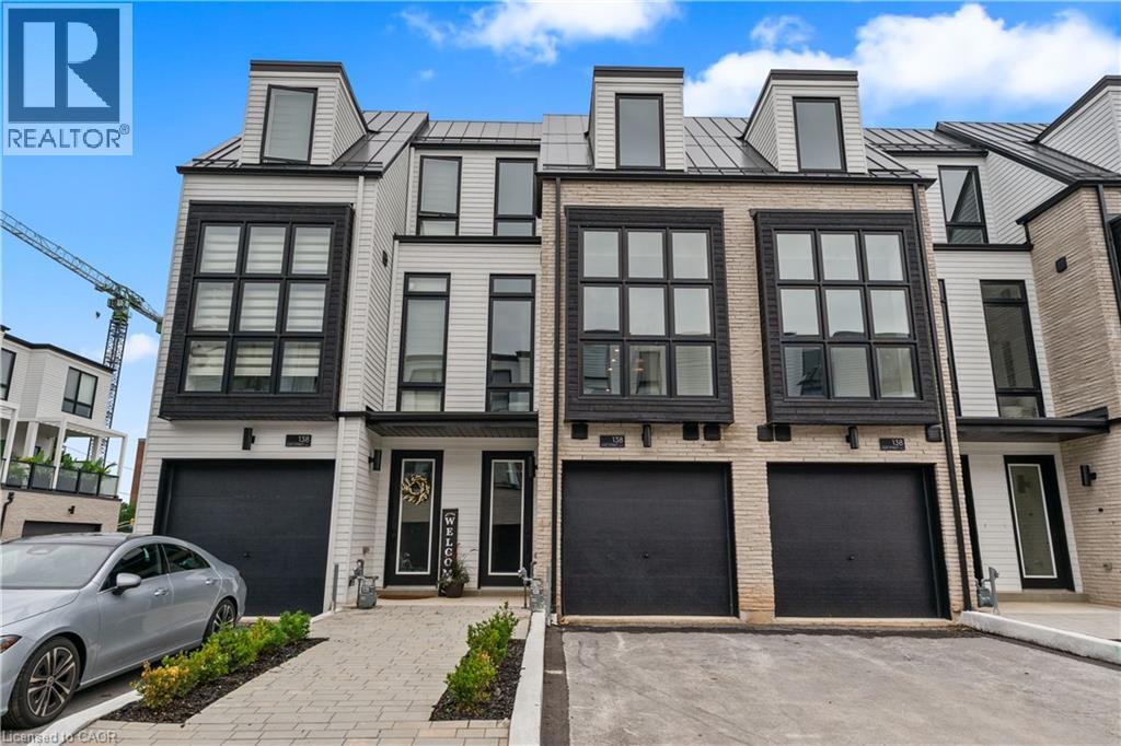 138 E Street Unit 2, Oakville, ON L6L 0H9