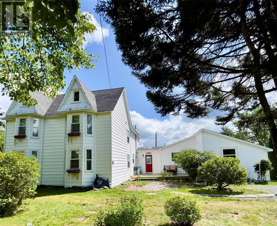 35-37 Garretts Rd, Port Blandford, NL A0C 2G0