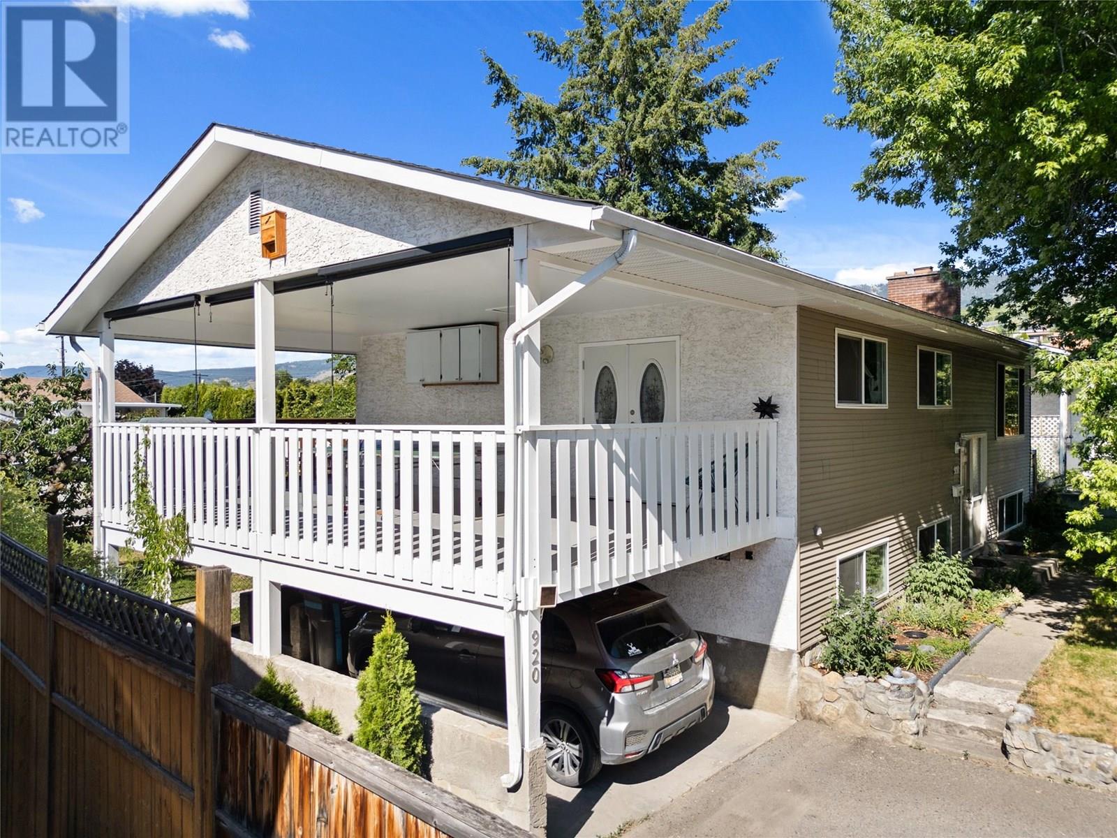 920 Belgo Rd, Kelowna, BC V1X 3A7