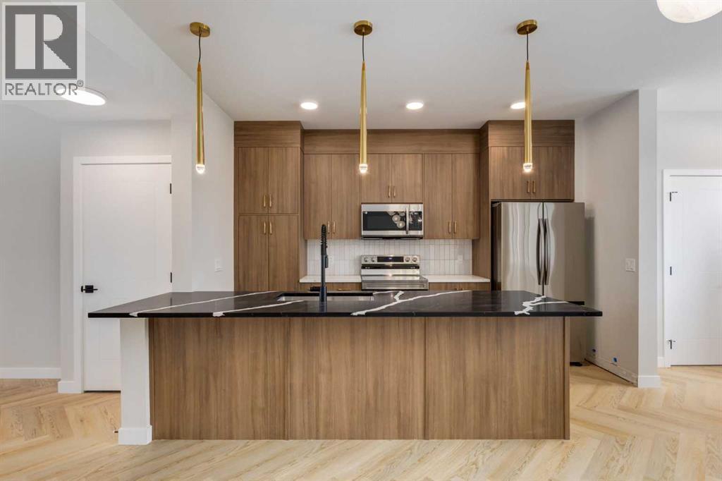 61 Andalusian Rd, Cochrane, AB T4C 3L8