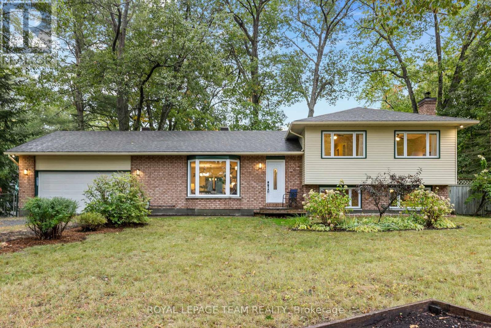 126 Constance Bay Rd, Ottawa, ON K0A 3M0