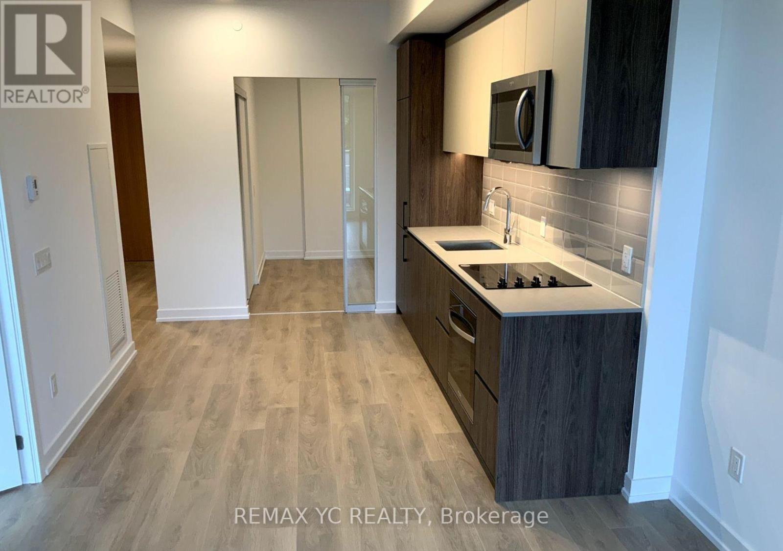 438 150 Logan Ave, Toronto, ON M4M 0E4