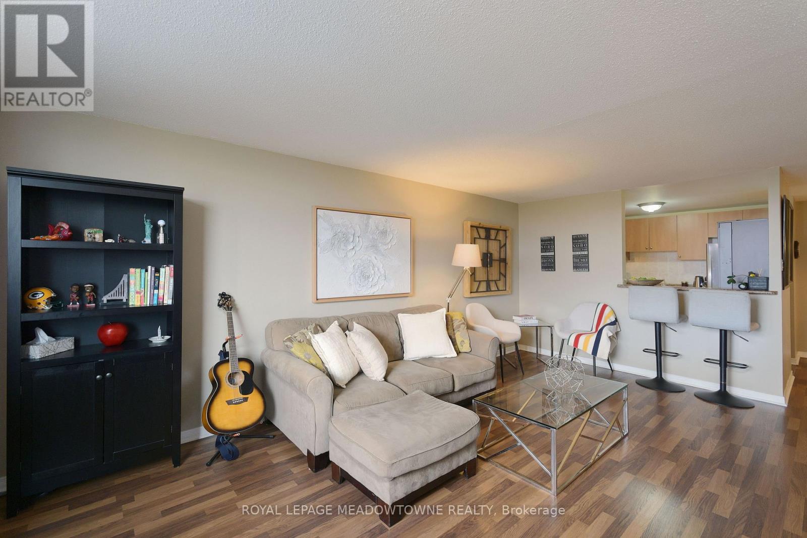 501 6720 Glen Erin Dr, Mississauga, ON L5N 3K8