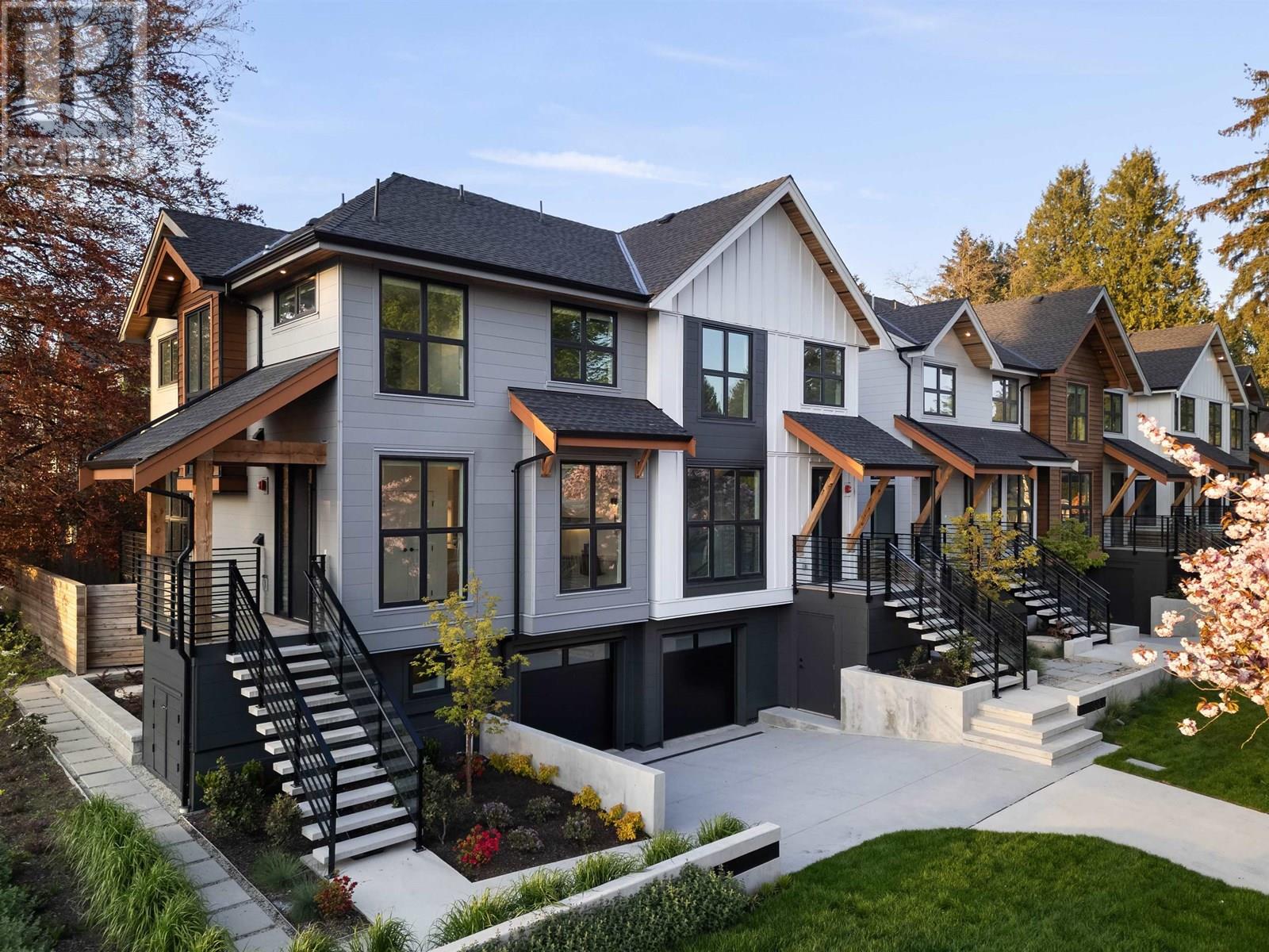 1495 W 52nd Ave, Vancouver, BC V6P 1H6