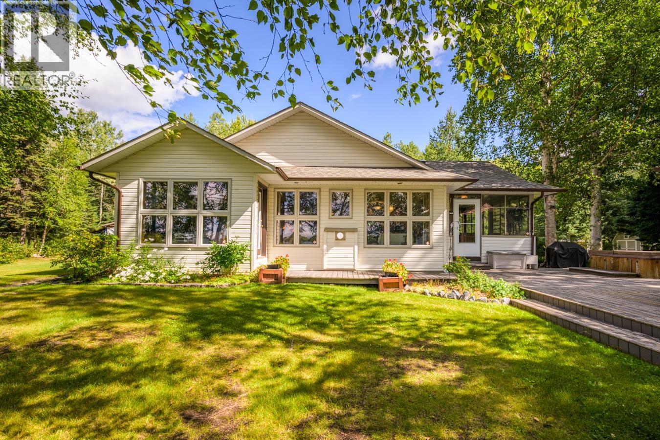 18045 Woods Rd, Prince George, BC V2K 5K7