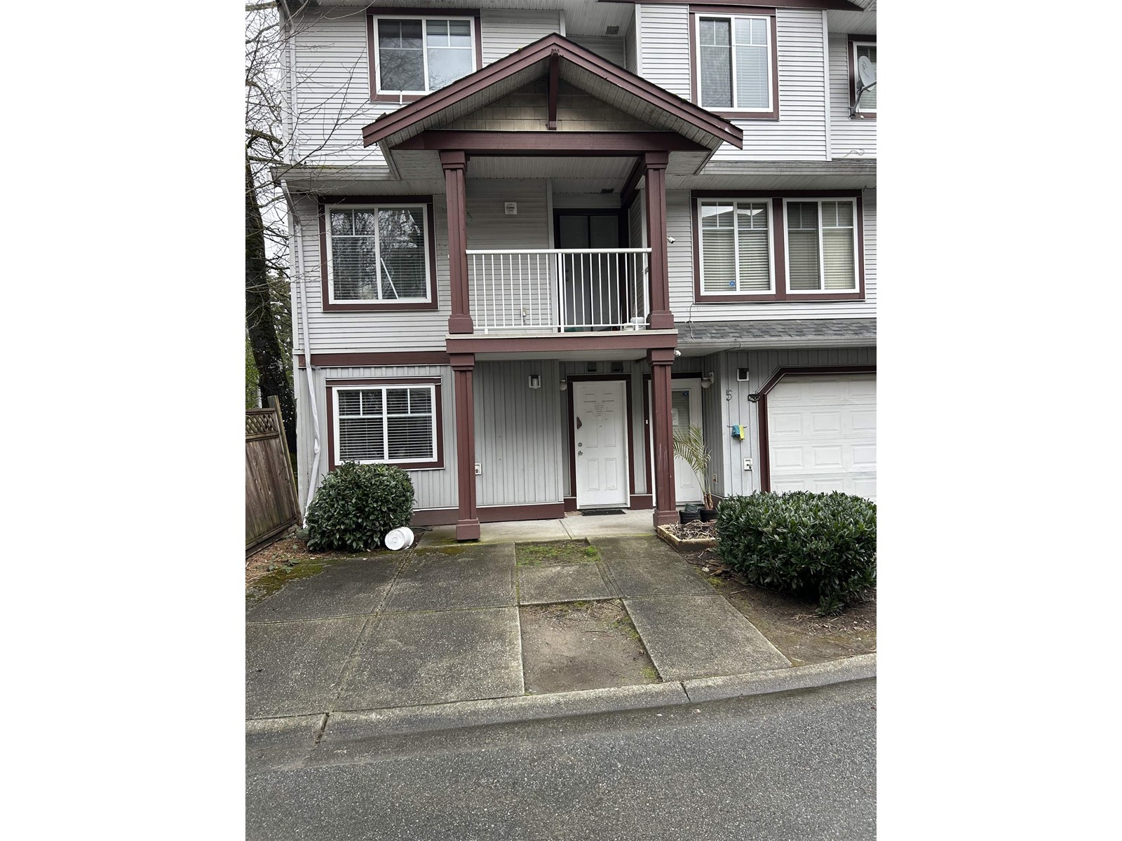 12070 76 Avenue Unit 6, Surrey, BC V3W 5Z2