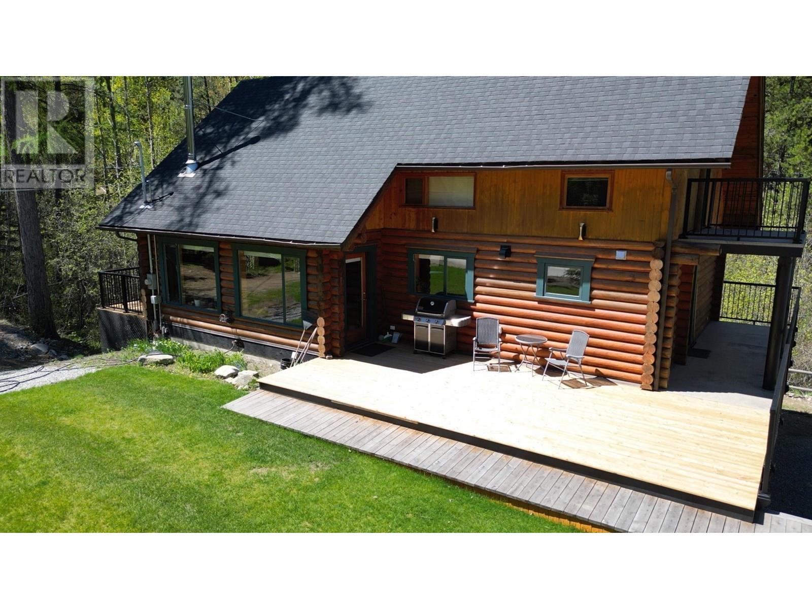 9725 Braunagel Rd, Moyie, BC V0B 2A0