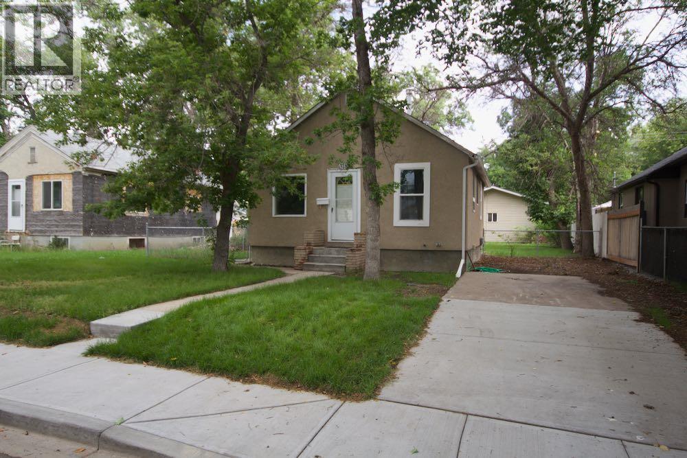 8 Street Se Unit 318, Medicine Hat, AB T1A 1L7