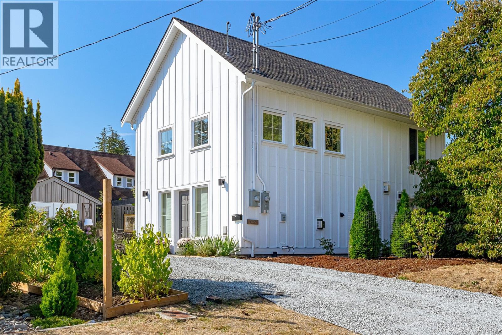 3012 George St, Duncan, BC V9L 2A9