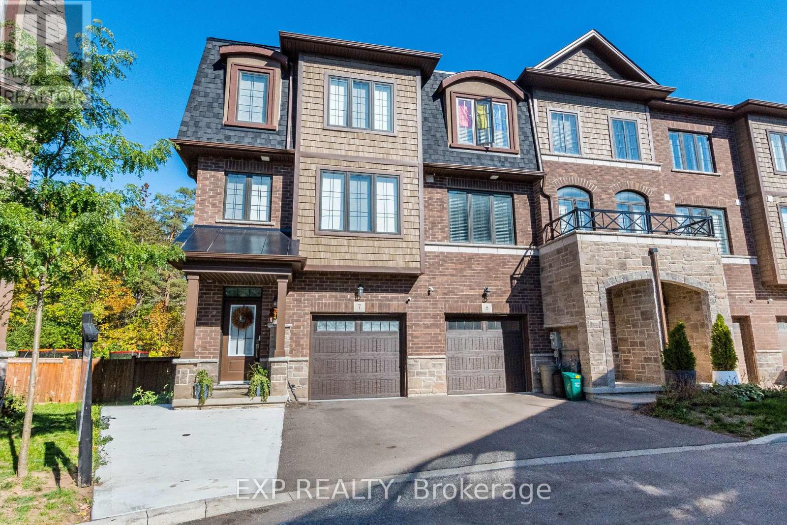 7 445 Ontario St S, Milton, ON L9T 9K4
