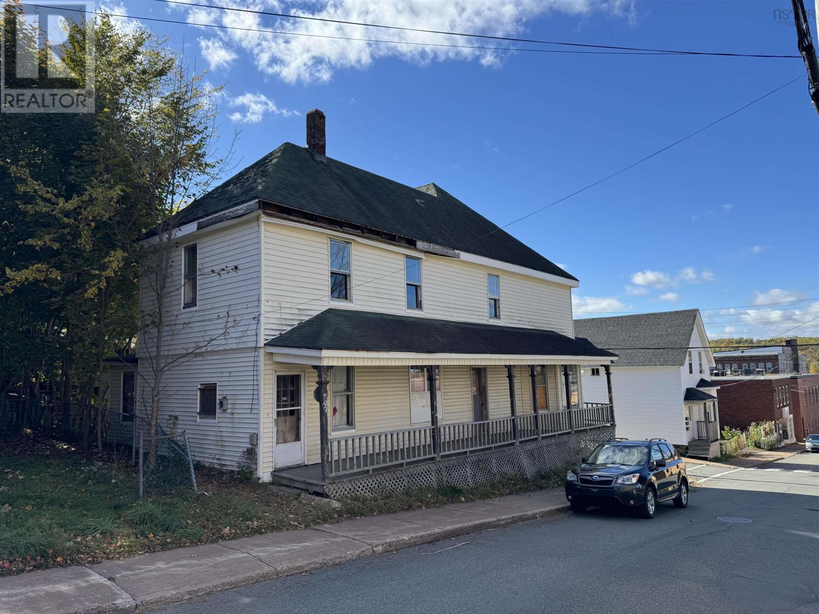 207 Maclean St, New Glasgow, NS B2H 4M8