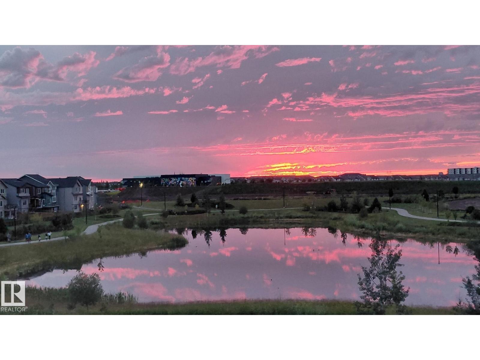 2654 Donaghey Cr SW, Edmonton, AB T6W 4T1