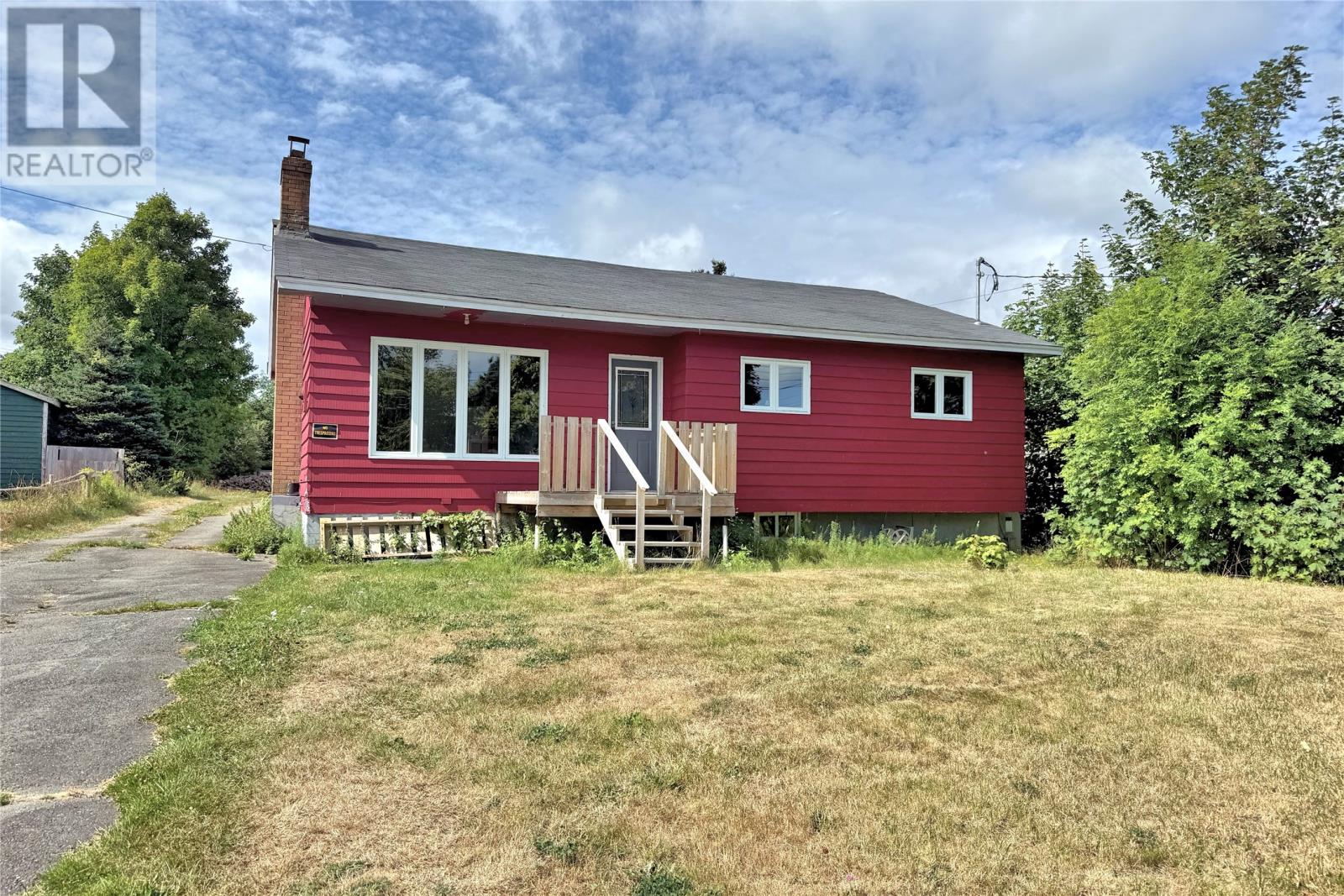 8 Barracks Ln, Bay Roberts, NL A0A 1G0