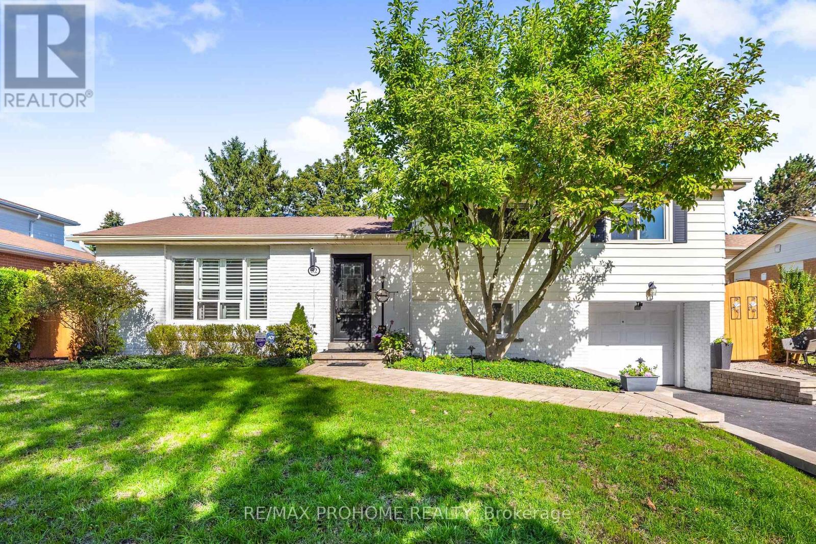 32 Sir Bedevere Pl, Markham, ON L3P 2W4