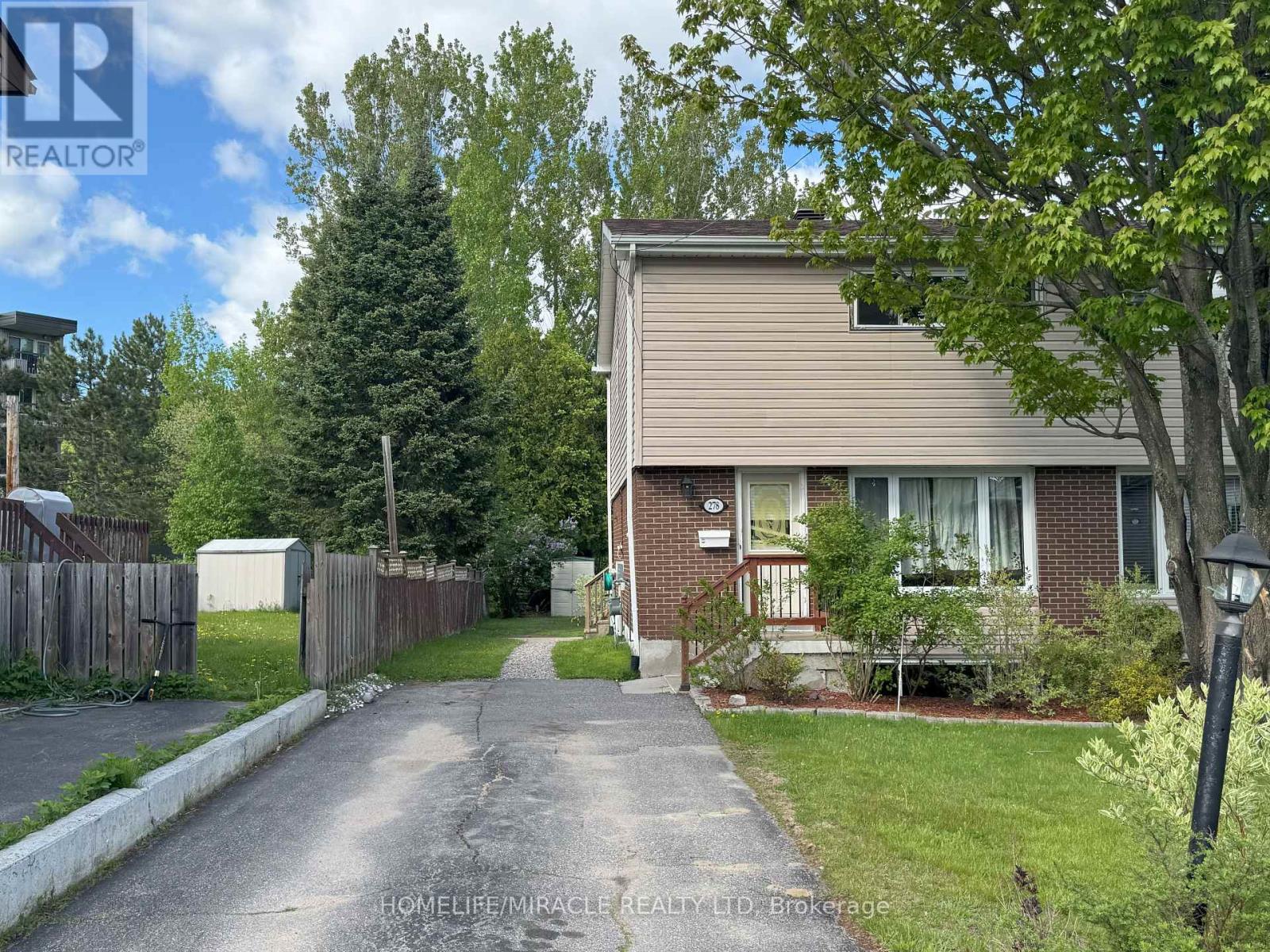 278 Barber Ave, North Bay, ON P1A 3G3