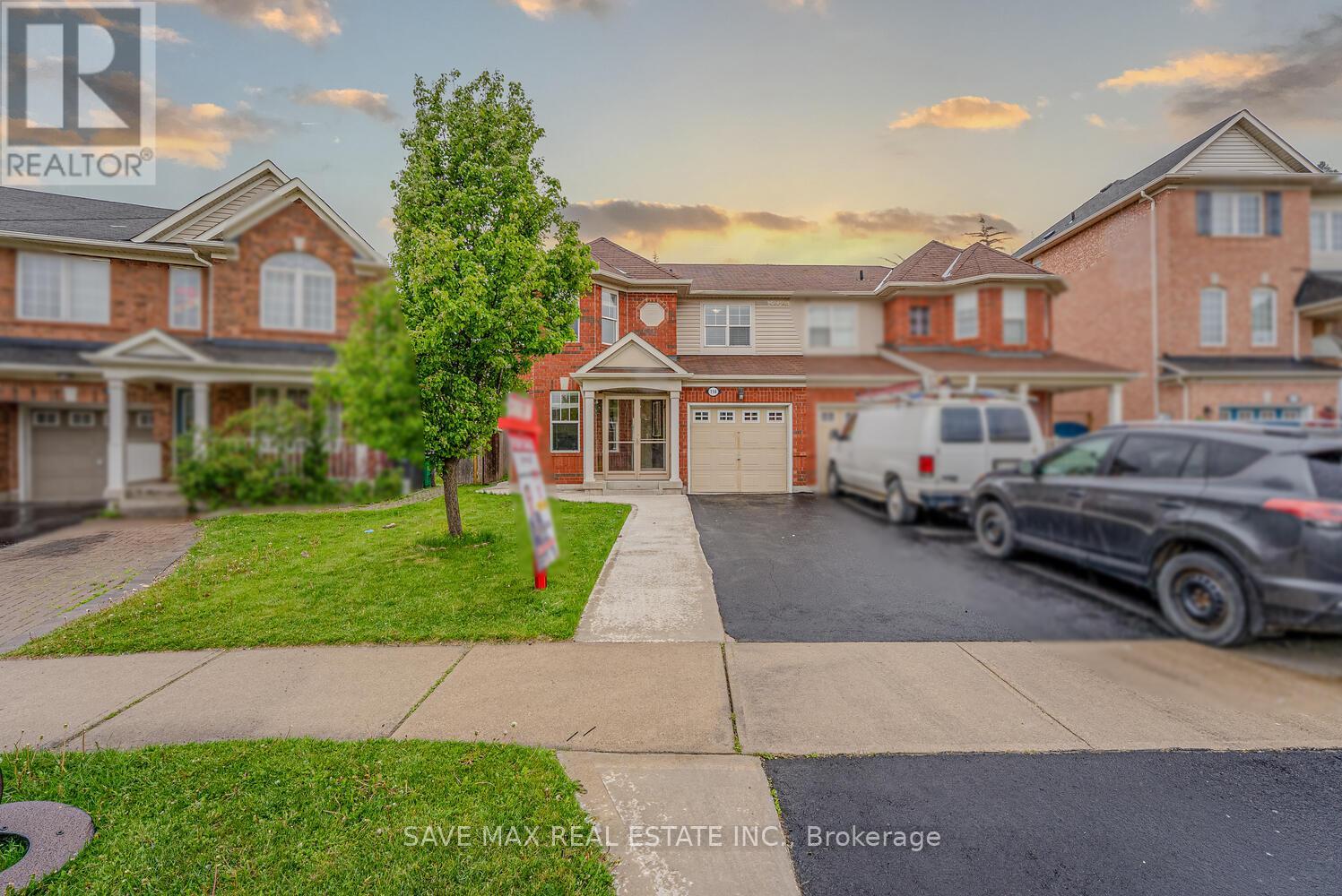 114 Decker Hollow Cir, Brampton Credit Valley, ON L6X 0L5