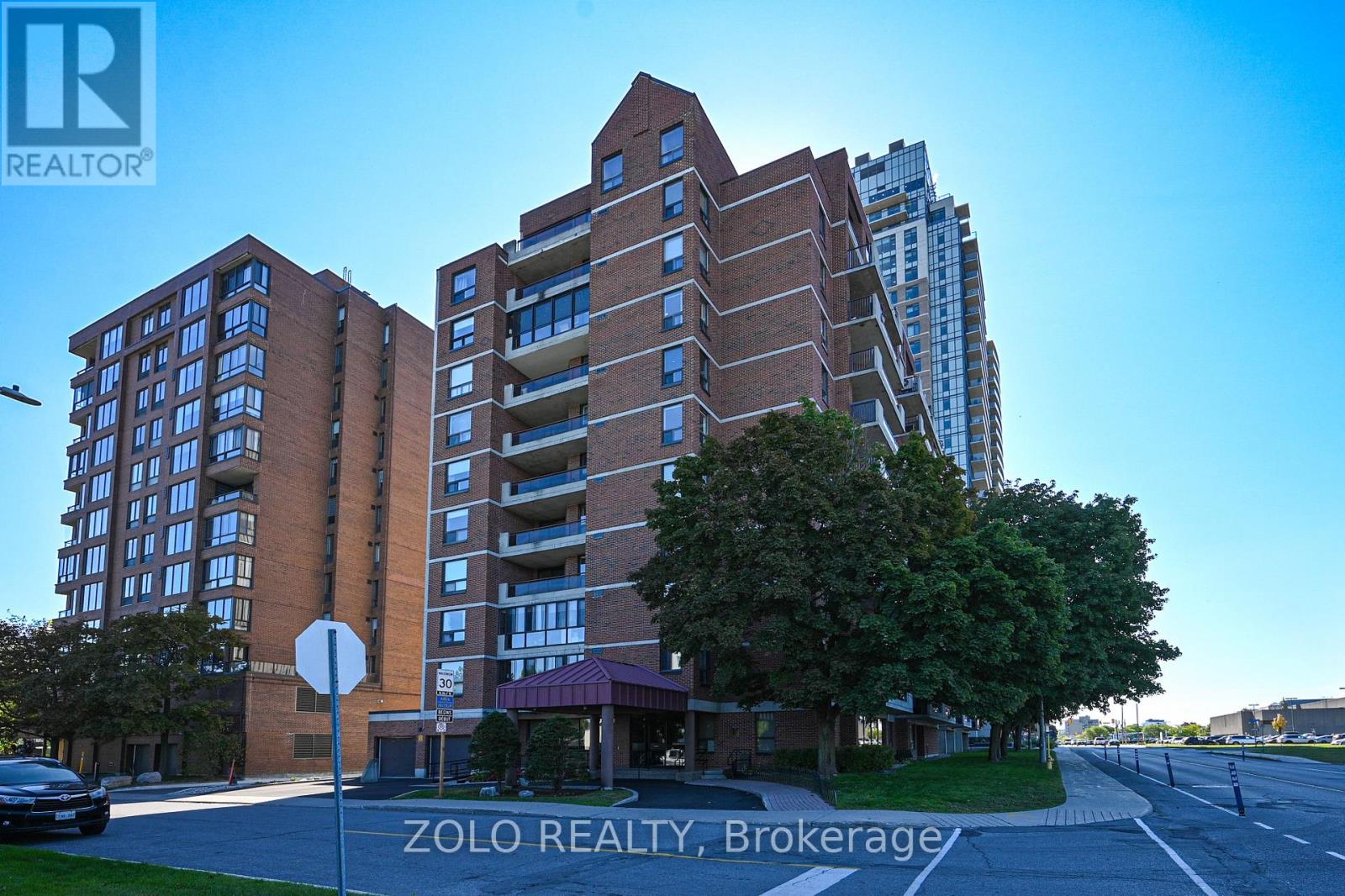 501 50 Emmerson Ave, Ottawa, ON K1Y 4P7