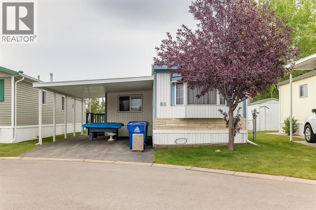99 Arbour Lake Road Nw Unit 69, Calgary, AB T3G 4E4
