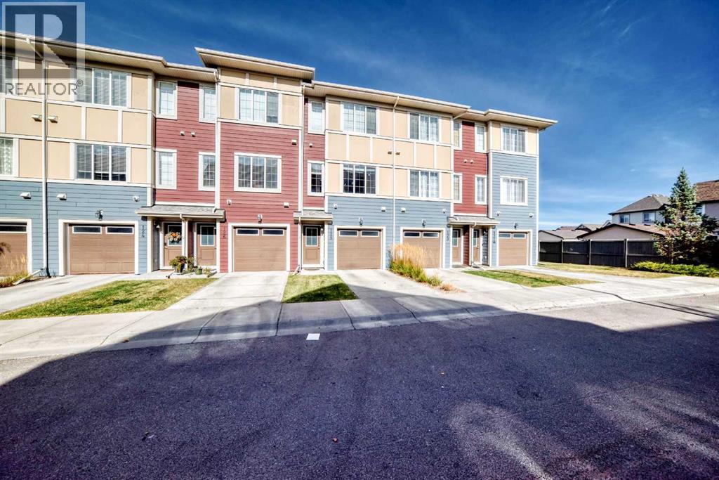 128 Marquis Ln SE, Calgary, AB T3M 2G6
